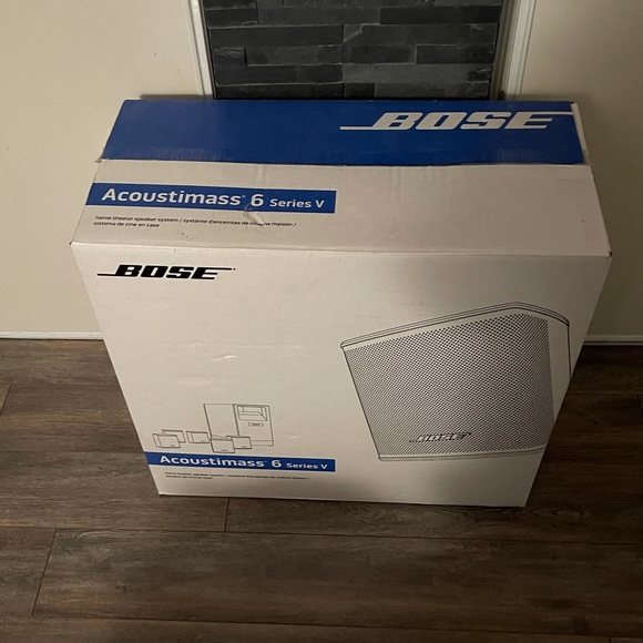 BOSE Acoustimass 6 series V Theater Speaker System - Picture 2 of 7